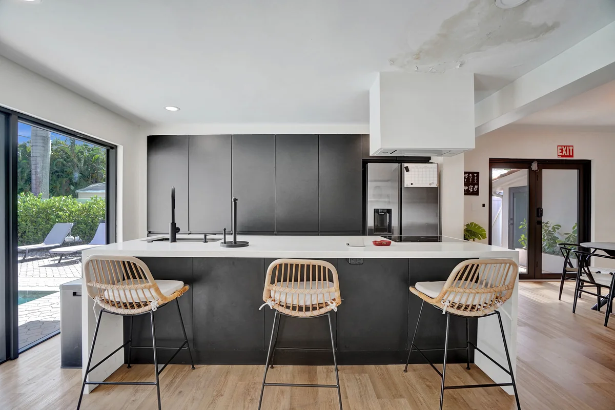 Professional Property Management equipment used in Hollywood