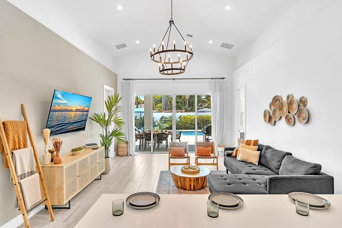 what property managers do for absentee owners checklist miami