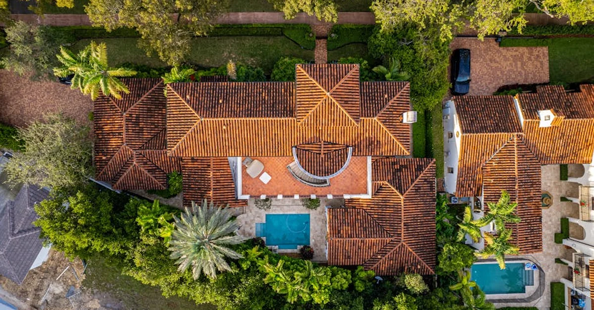 North Miami Luxury Home Watch Cost Guide (2026): What Owners Should Expect to Pay - 3lmg